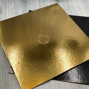 Base bolo quadrada dourado preto 23x23 cm