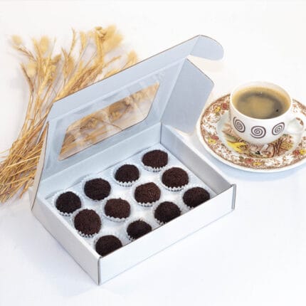 Caixa 12 Brigadeiros Divisoria Branca 20x14,5x3,5cm