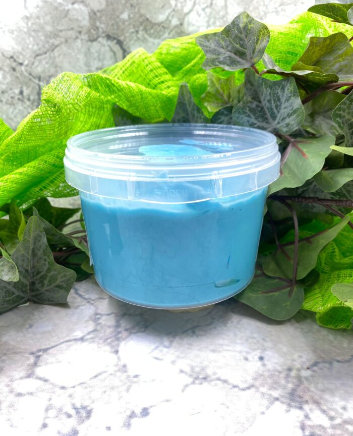Cake Creme Cobertura Azul Bebé 500gr - Image 1
